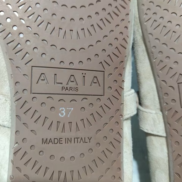 ALAIA Light Beige Suede Fleece-Lined Mary Jane Flat Shoes - Picture 7 of 7